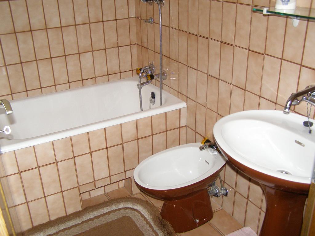 Apartments Dunoti Krk Town Chambre photo