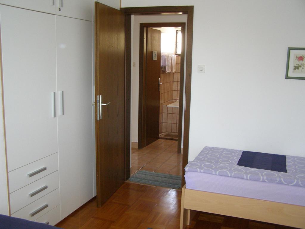 Apartments Dunoti Krk Town Chambre photo