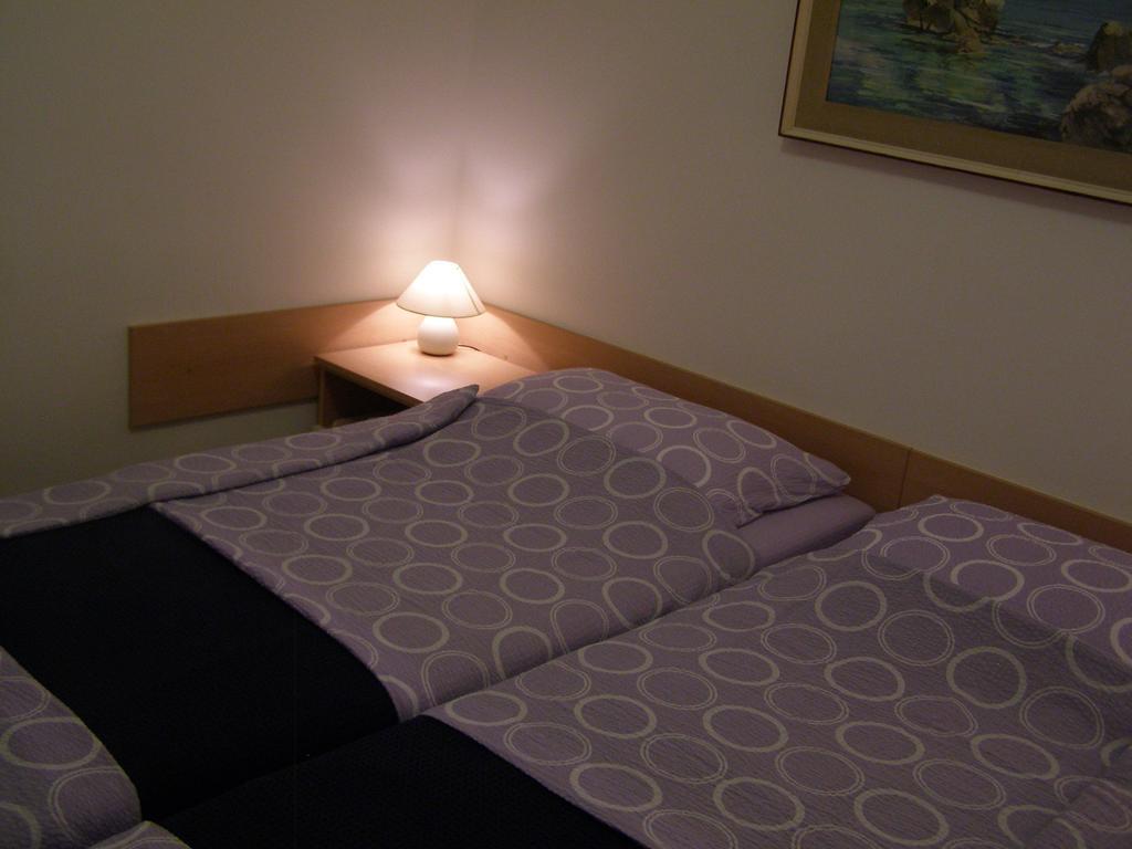 Apartments Dunoti Krk Town Chambre photo